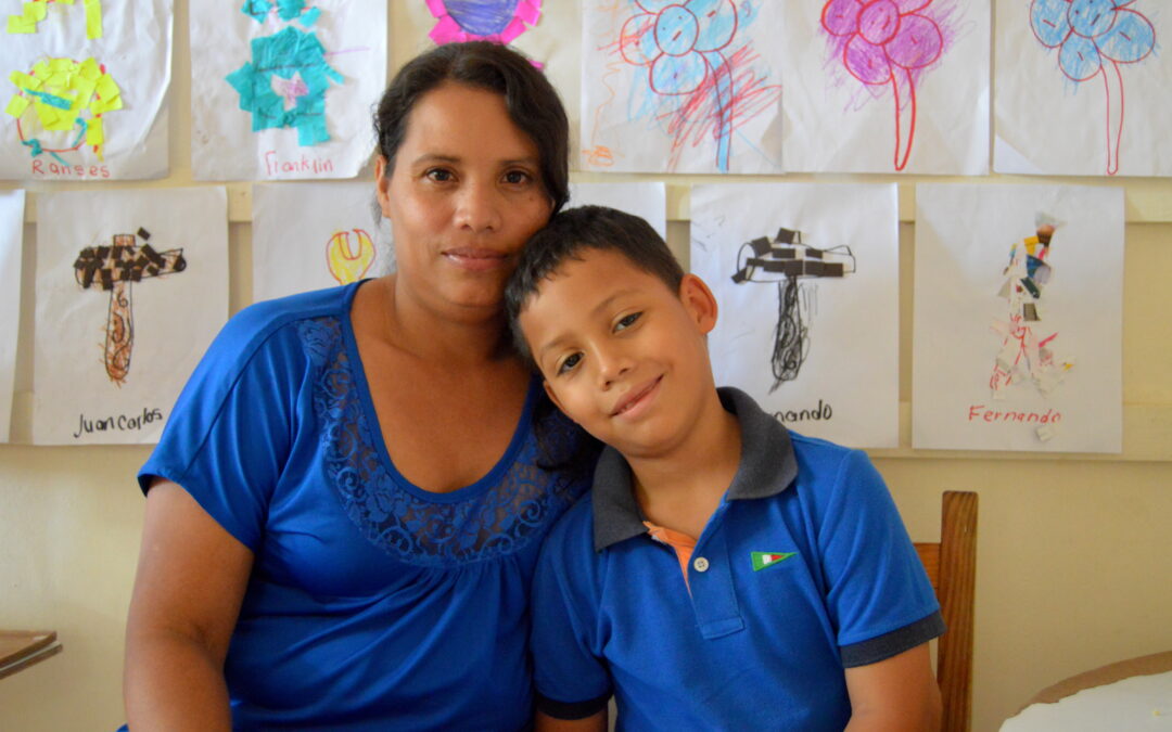 Pasos Pequeñitos Supports Single Mothers Working Towards a Better Future for Their Families