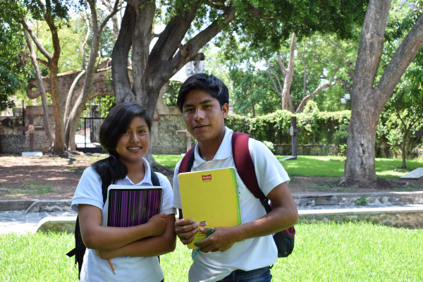 Kids from Mexico with school books