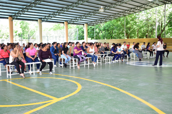 Tercera escuela de padres en NPH El Salvador