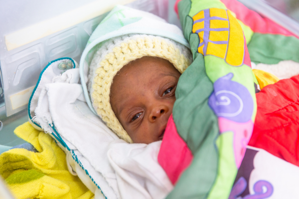 Samuel in Neonatal facility, hours after birth.